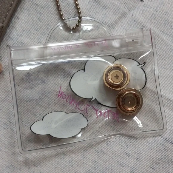 Betsey Johnson bag shoulder strap and replacement studs - Picture 4 of 5